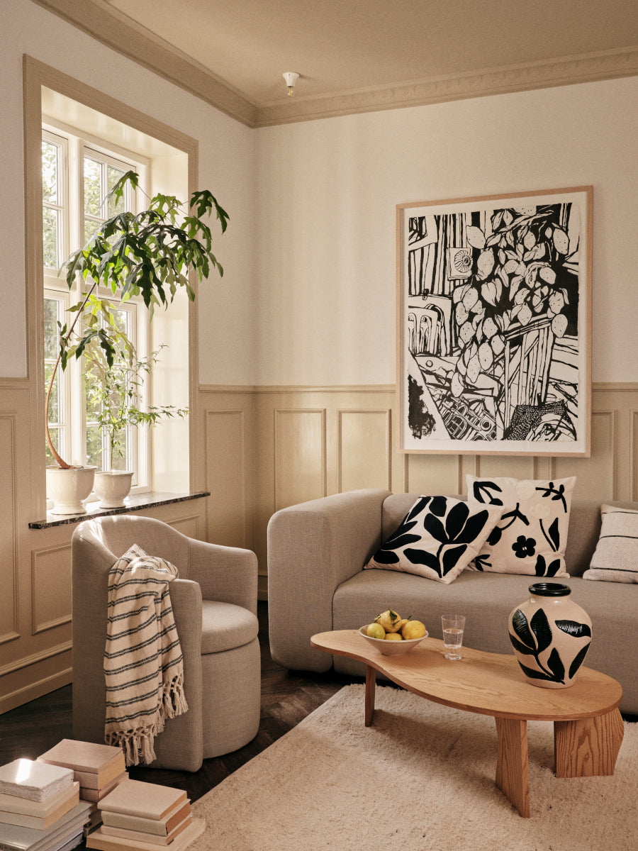 Broste Copenhagen Rosita Kissenbezug black/natural 50x50cm Lifestyle 2