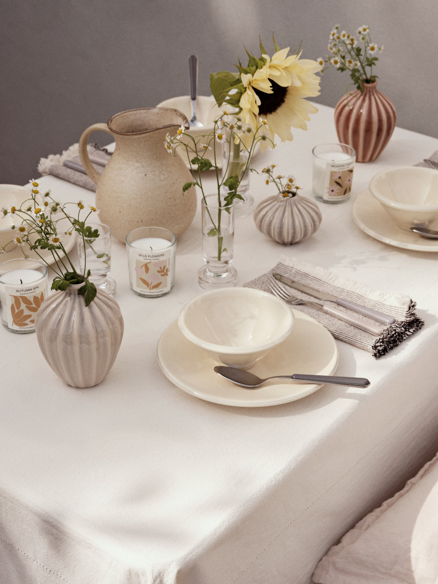 Broste Copenhagen Alfredo Servierteller light grey Ø35cm Lifestyle 3