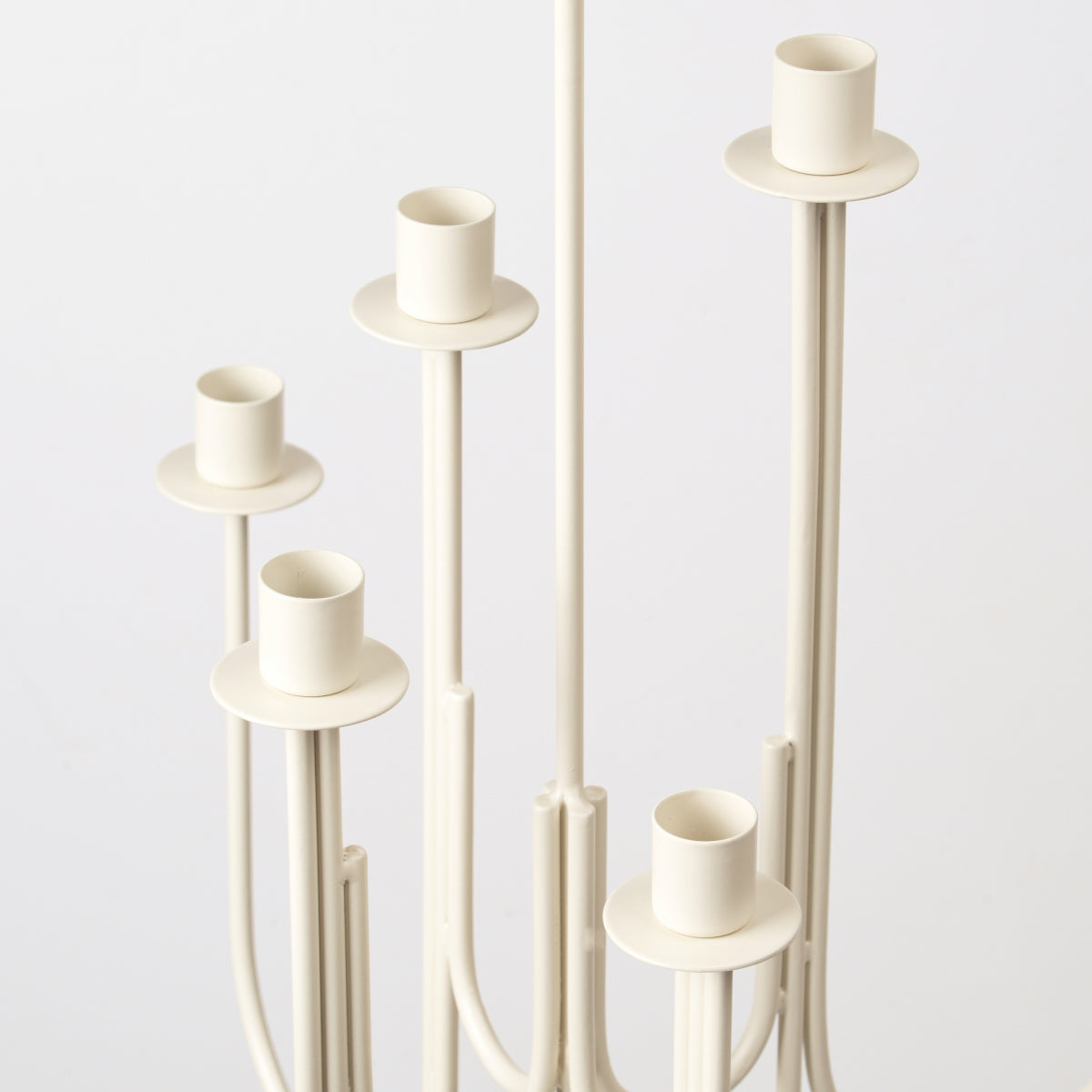 Broste Copenhagen Farri Leuchter white 36cm Lifestyle