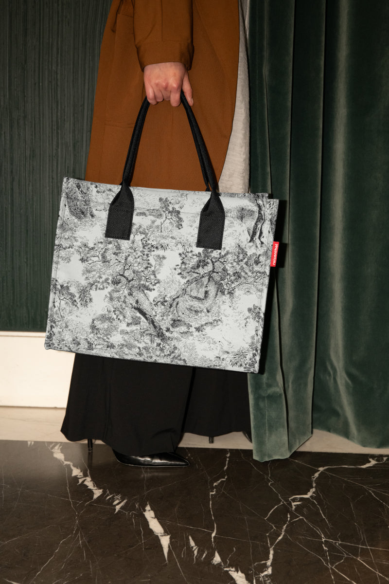 reisenthel daily shopper jacquard grey Lifestyle 11