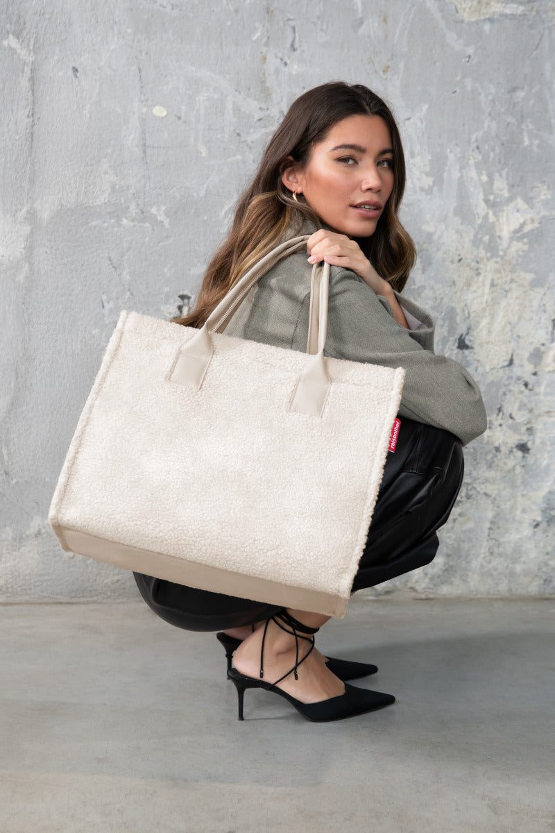 reisenthel daily shopper teddy sand Lifestyle 9