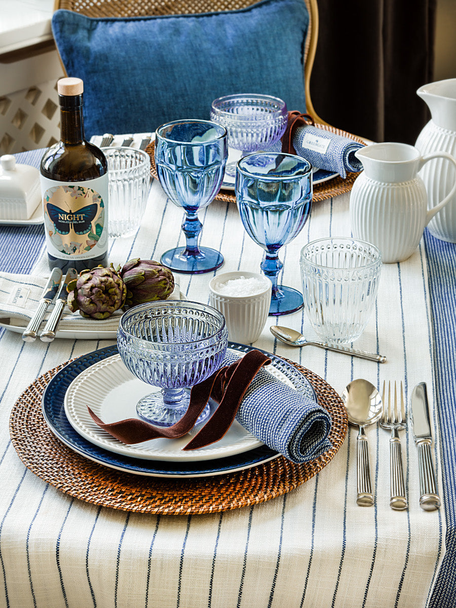 Greengate Alicia Stoffserviette dunkelblau 40x40cm Lifestyle