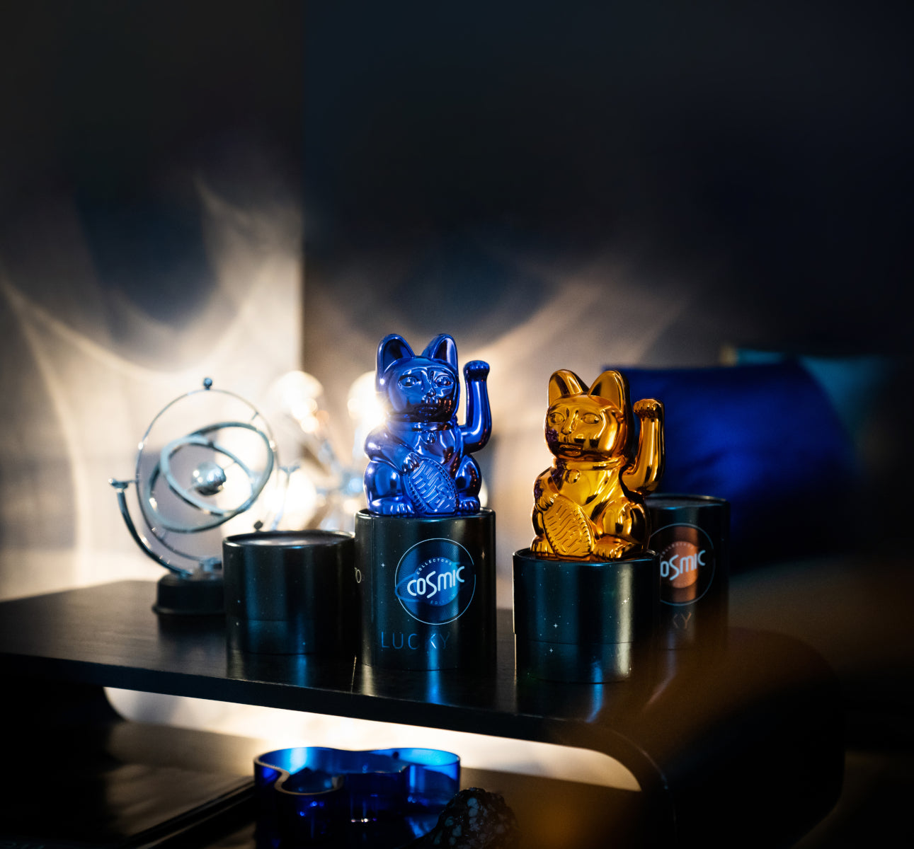 Donkey Products Lucky Cat Cosmic Winkekatze shiny copper 15cm Lifestyle 1