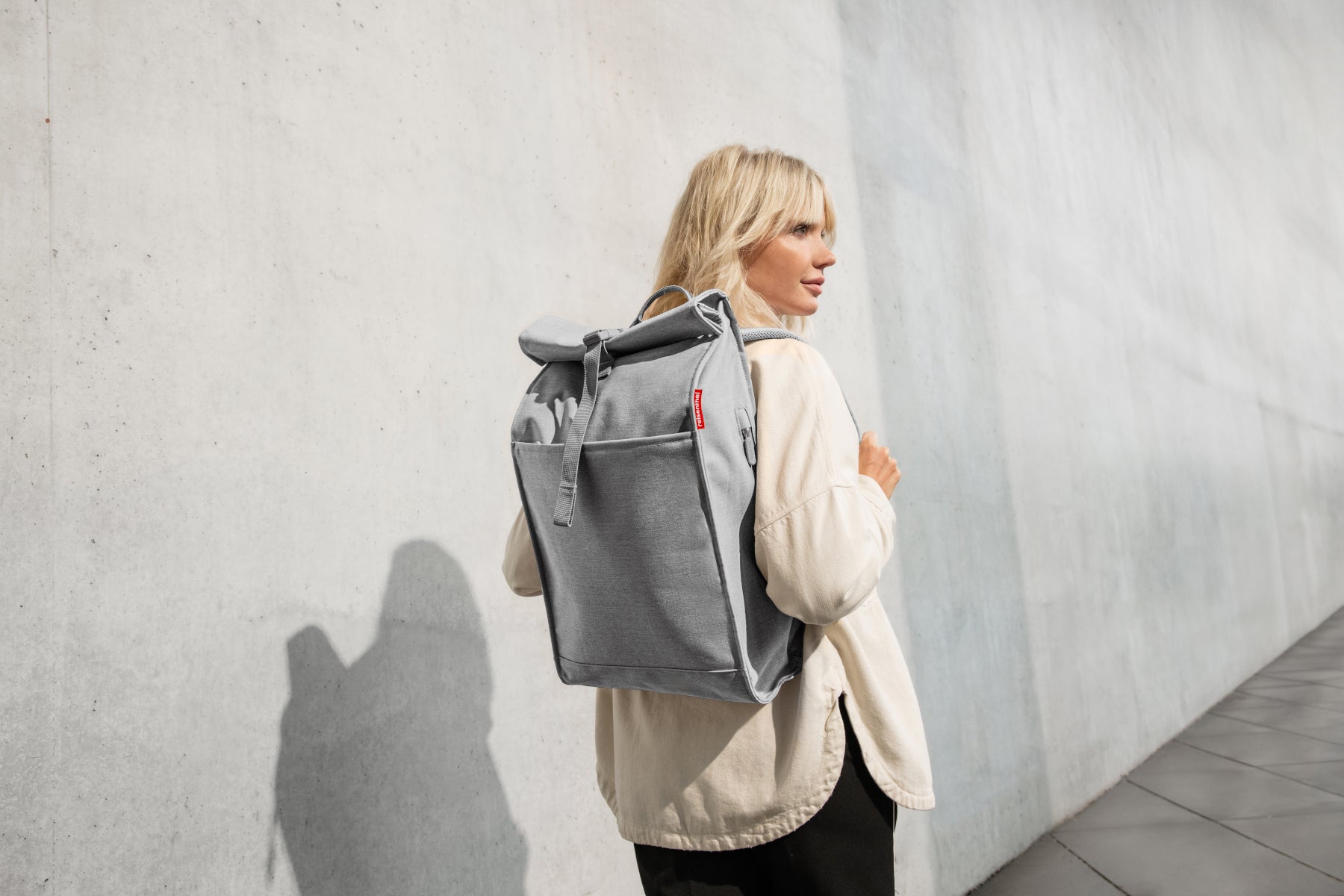 reisenthel urban rolltop twist silver Lifestyle 6