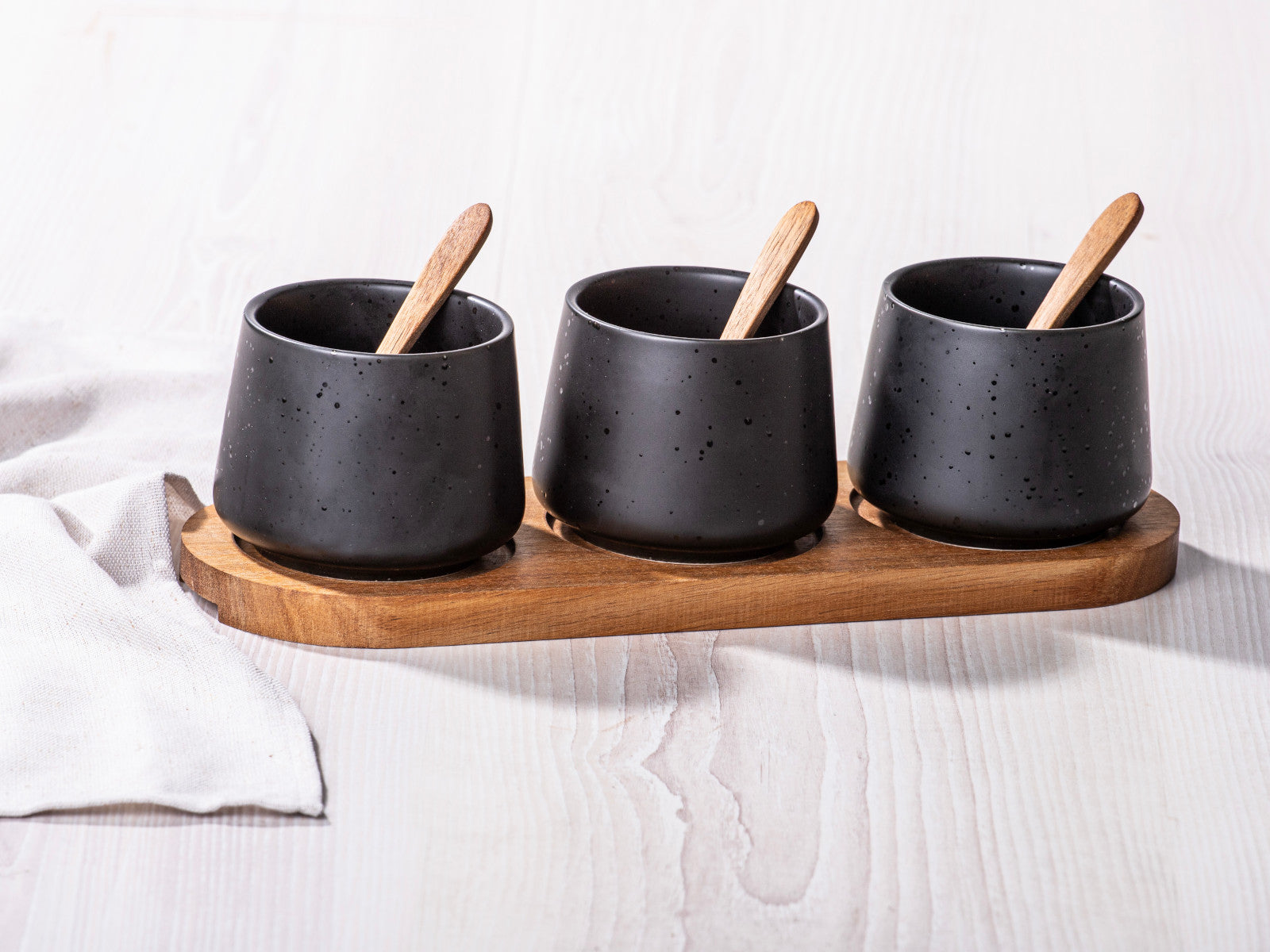 Ladelle ELEMENTS Schalen-& Tablettset onyx 7tlg Lifestyle1