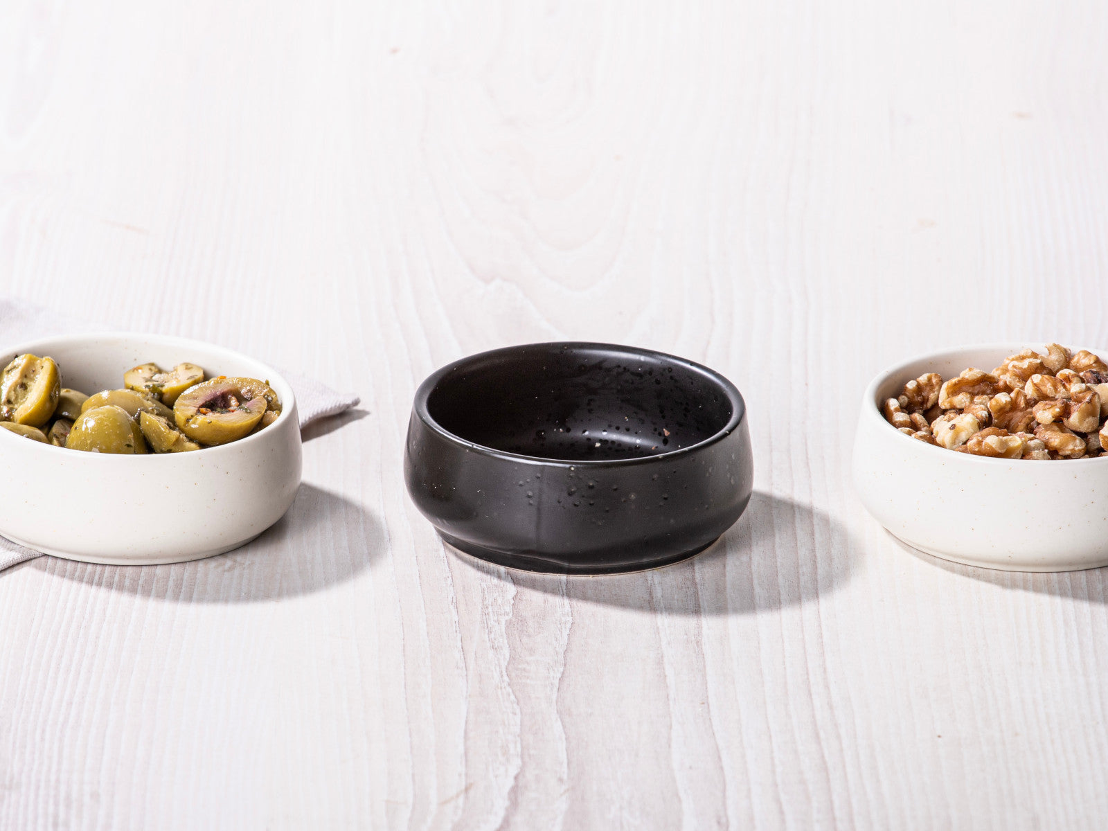 Ladelle ELEMENTS Schlalen-& Tablettset flach onyx 4tlg Lifestyle3