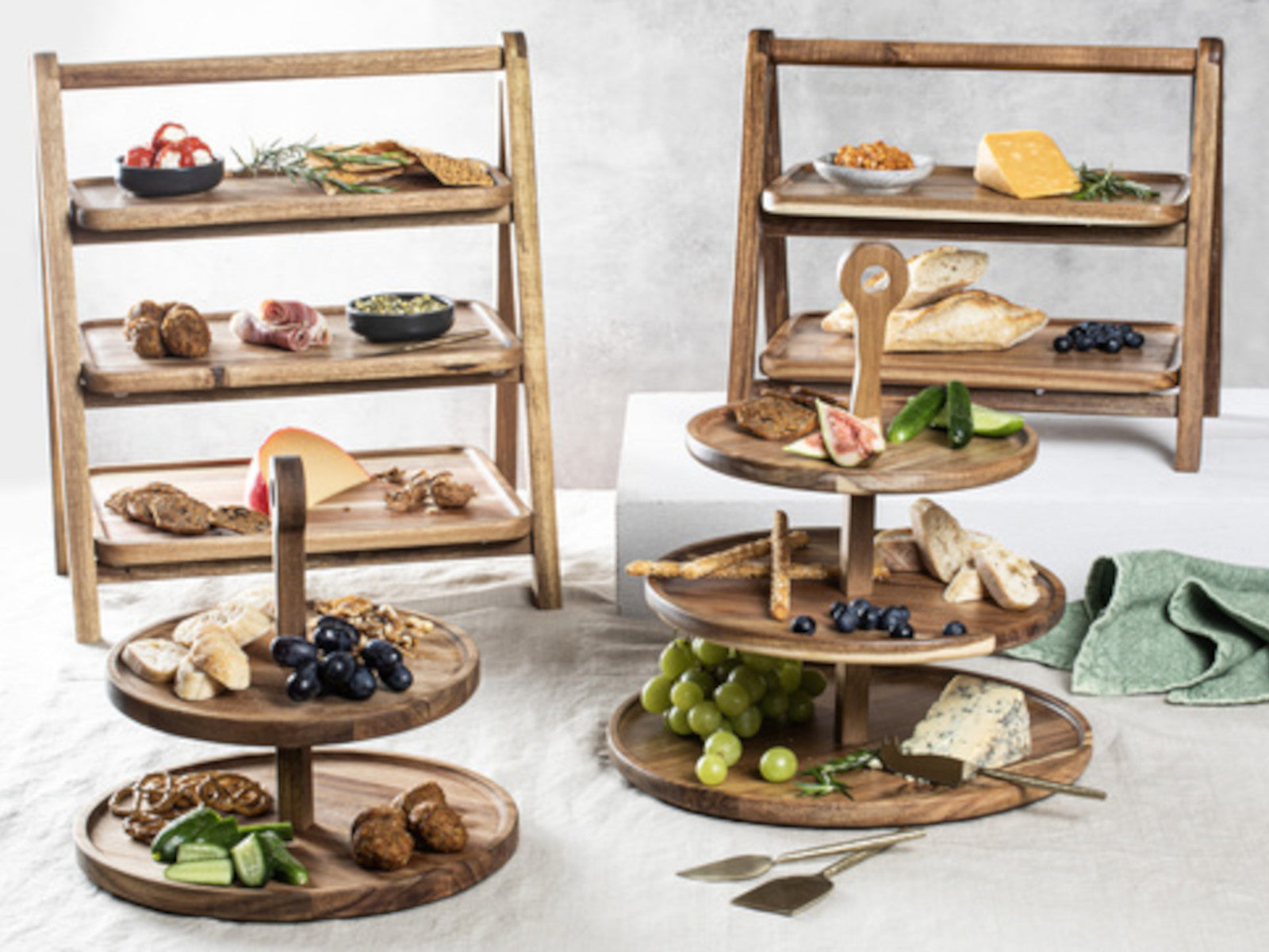 ladelle GATHER Servierturm akazie rund 3-etagig Lifestyle 2