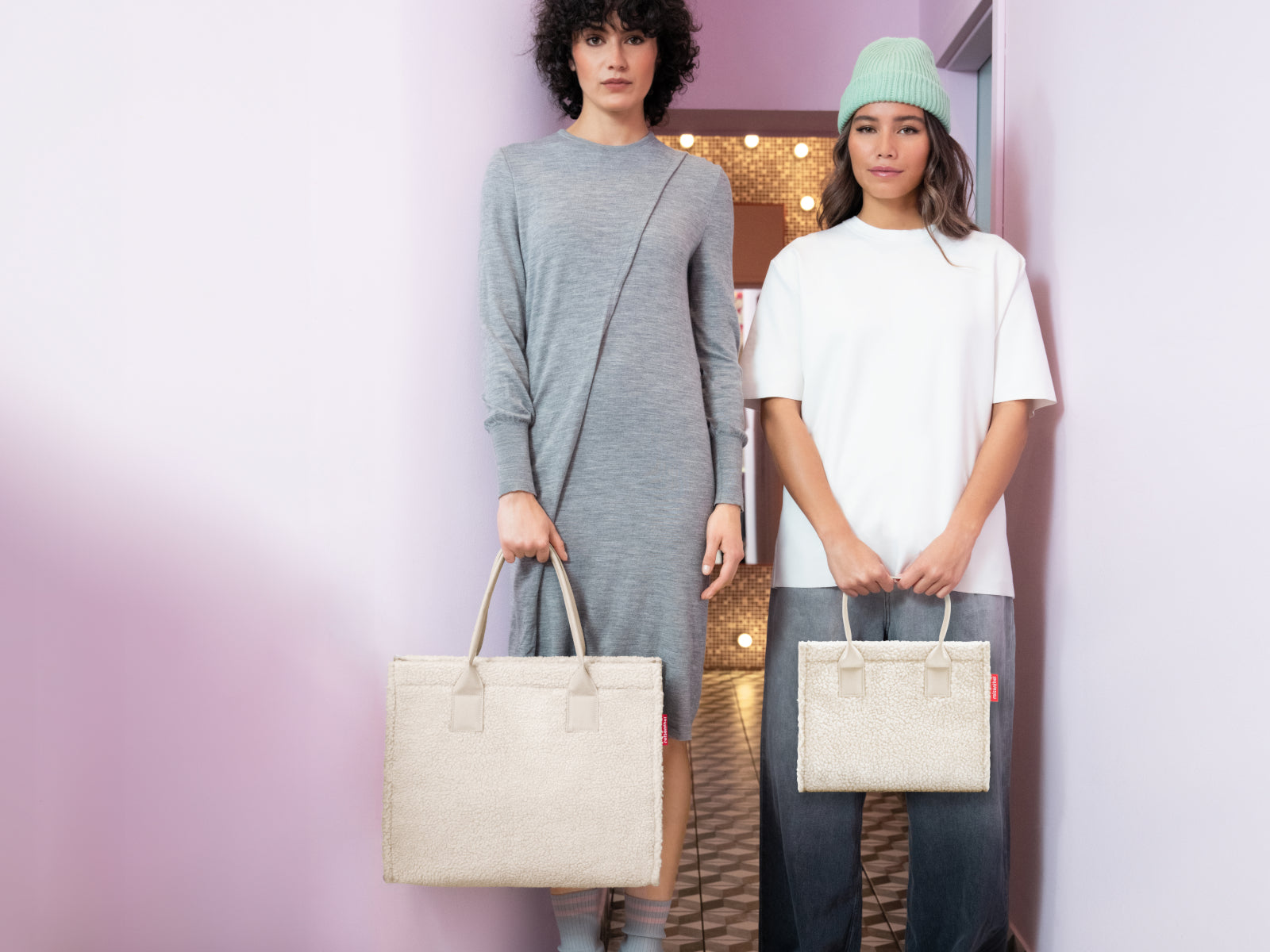 reisenthel daily shopper XS teddy sand Lifestyle 1