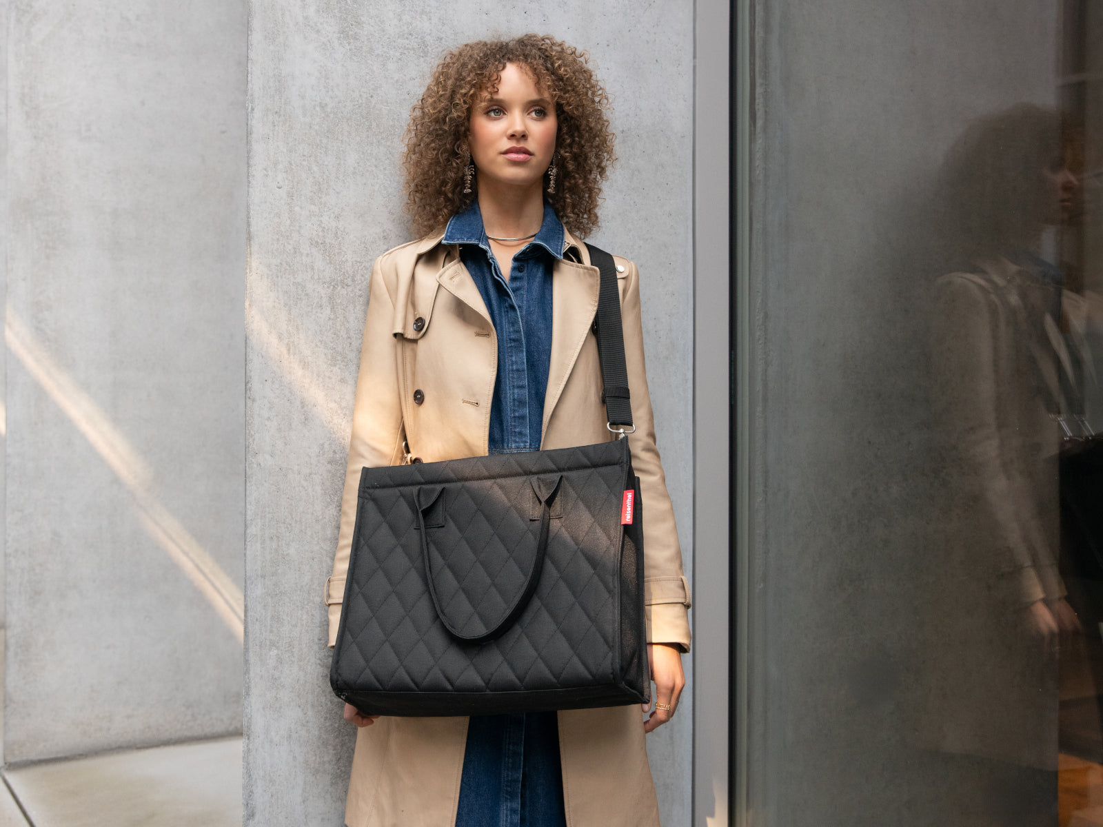 reisenthel daily shopper business rhombus black Lifestyle1