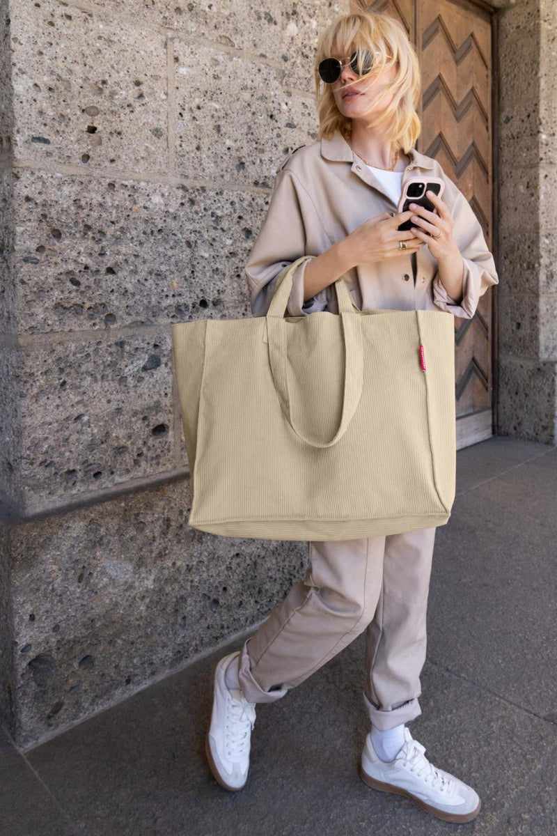 reisenthel softshopper cord sand Lifestyle1