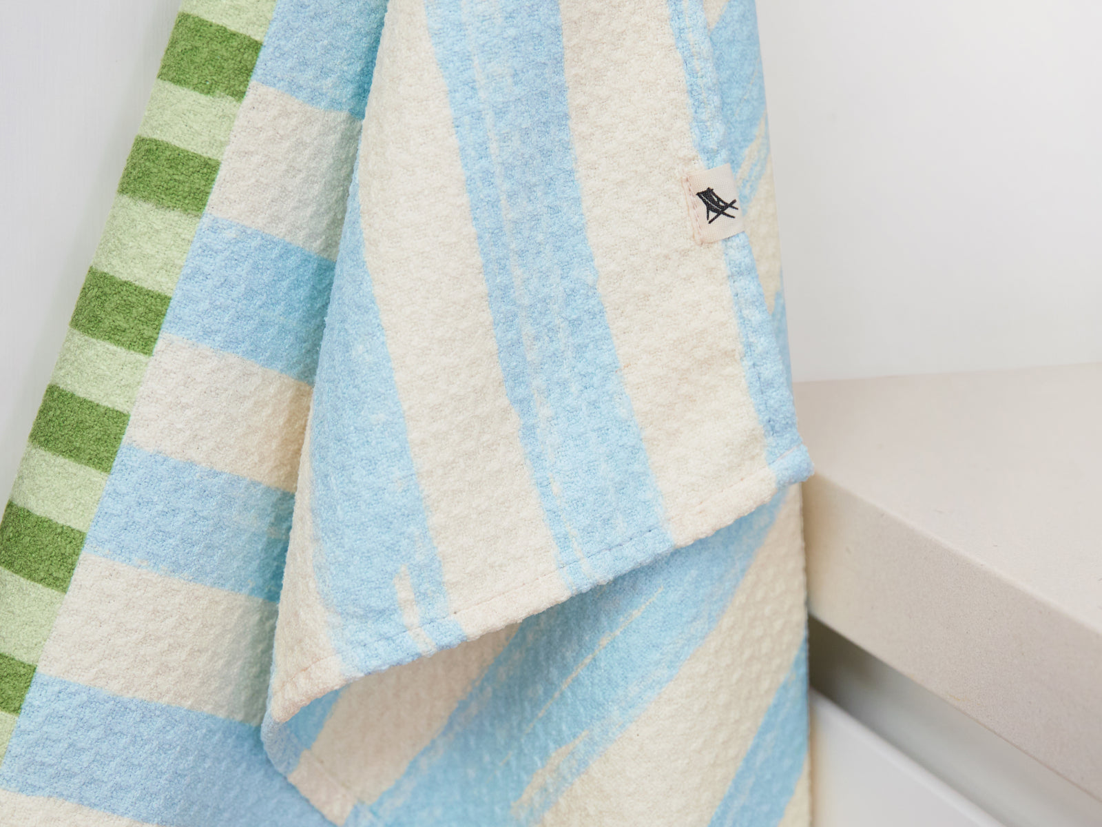 Dock & Bay Geschirrhandtuch Cucumber Cool 75x45cm Lifestyle 4