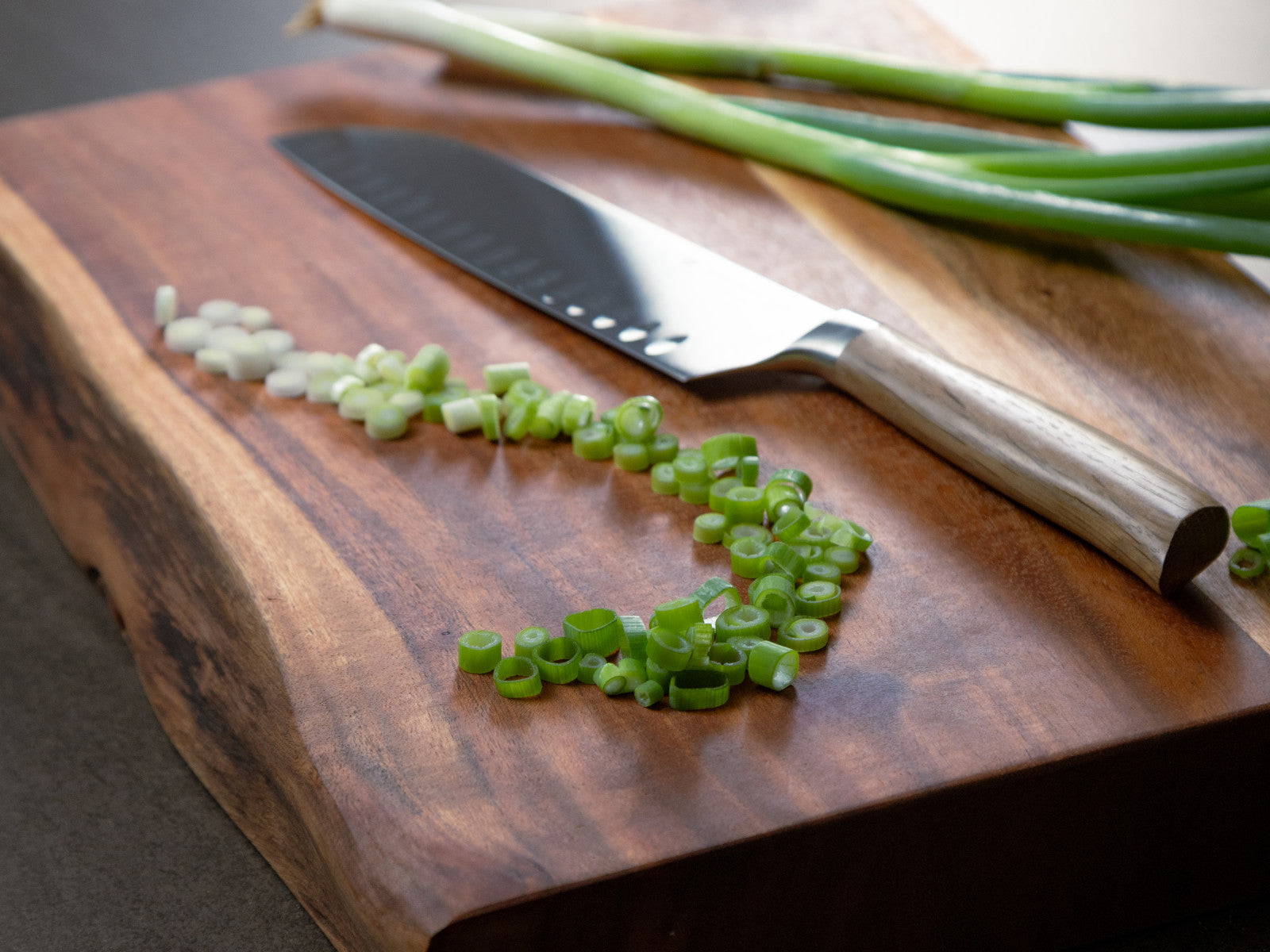 Zassenhaus Hackblock Akazie 41 x 30 x 5 cm Lifestyle 6