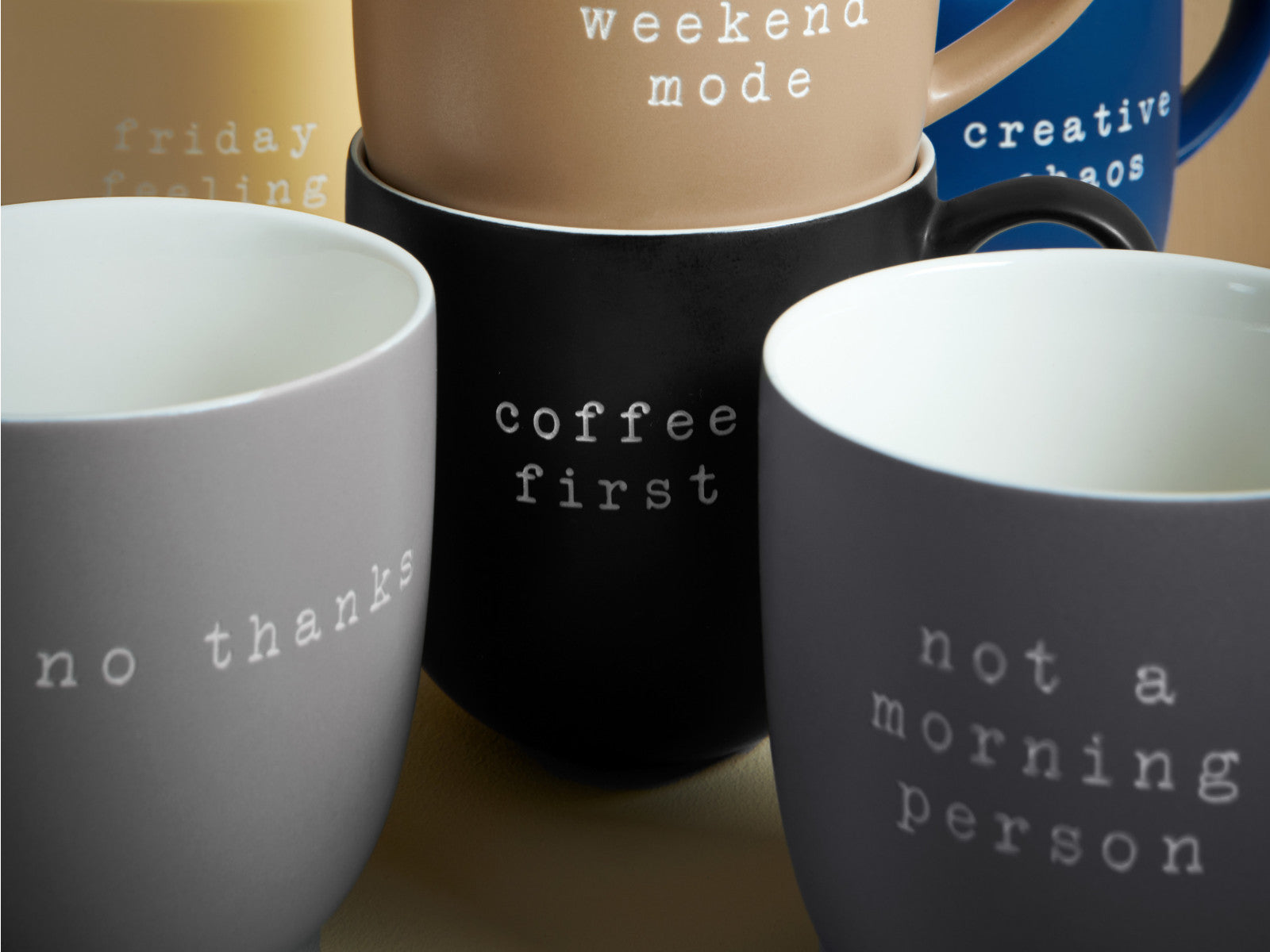 ASA Selection hey! Henkelbecher very busy doing nothing grün 0,35l  Lifestyle2