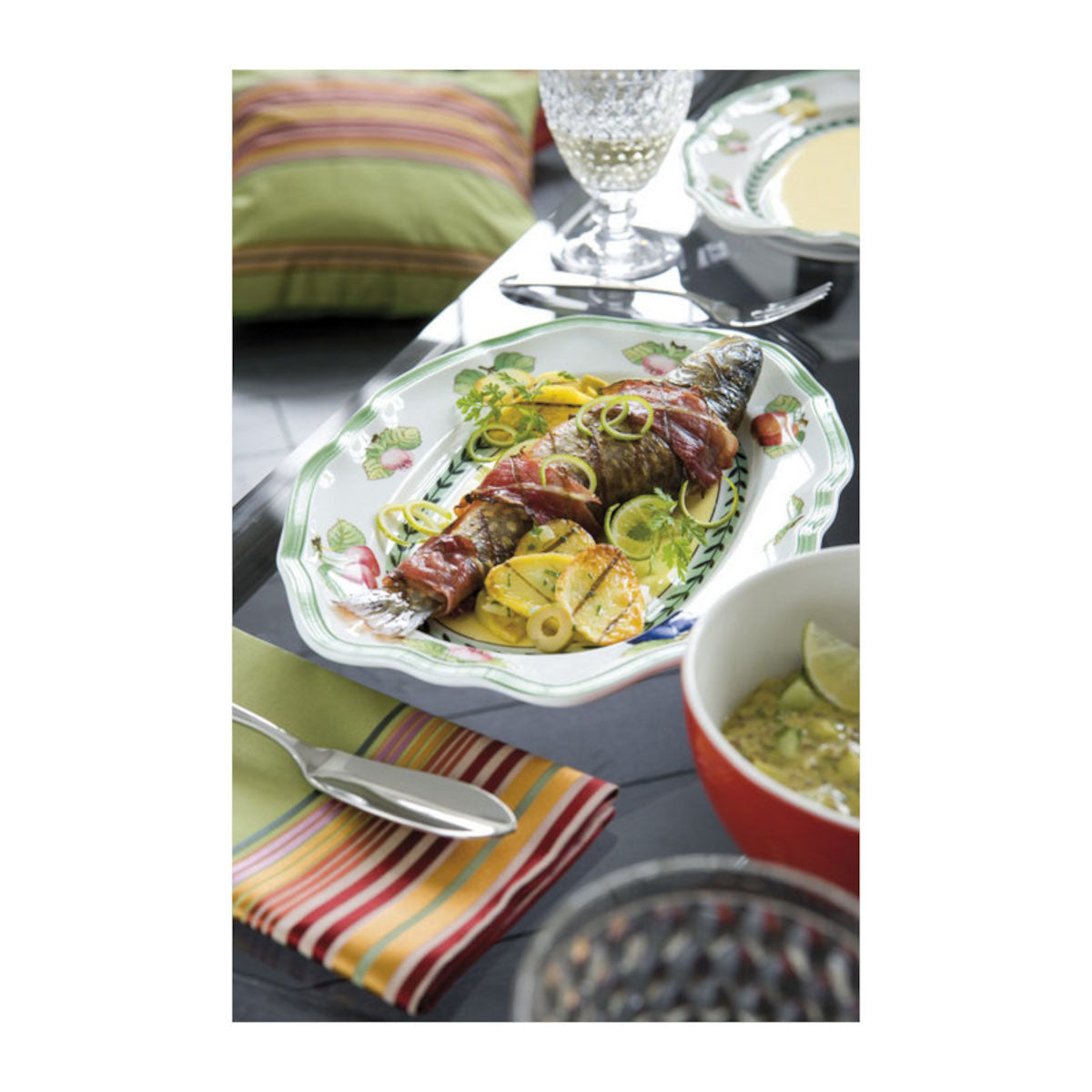 Villeroy & Boch French Garden Fleurence Platte oval 37 cm Lifestyle