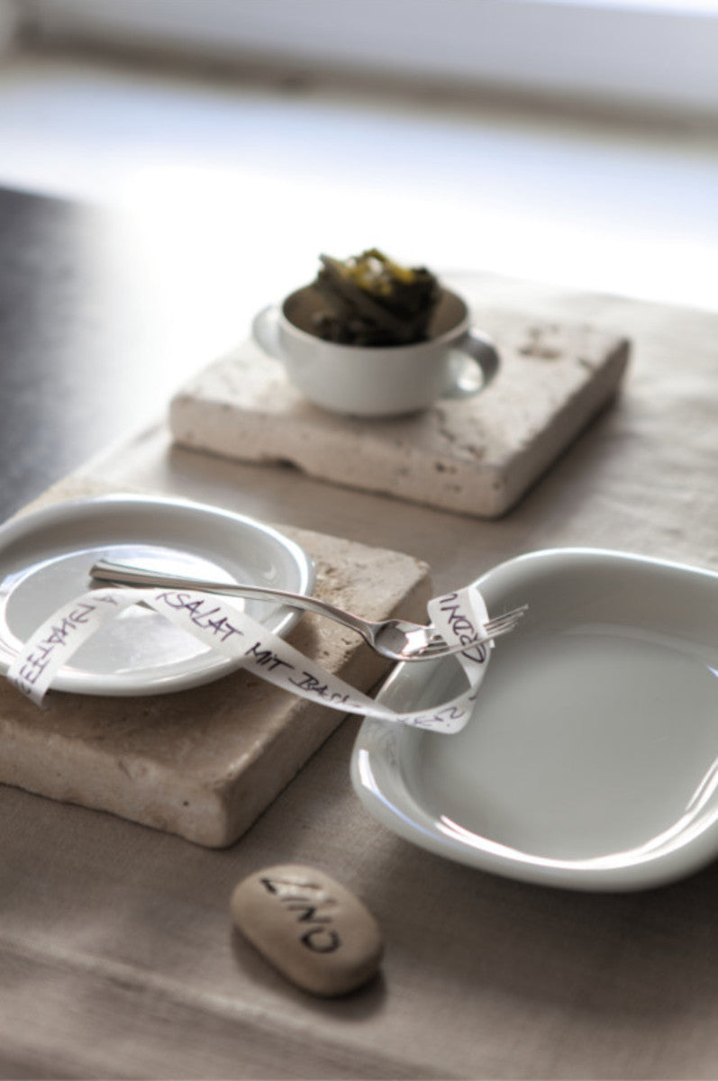 Rosenthal Suomi Weiss Platte rund 32 cm Lifestyle