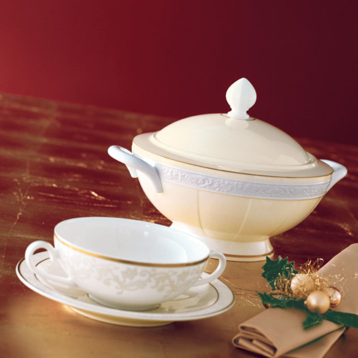 Villeroy & Boch Ivoire Terrine 2,8 l Lifestyle