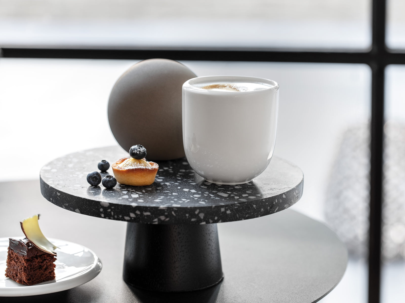 Villeroy & Boch NewMoon Becher ohne Henkel 0,39 l Lifestyle 1