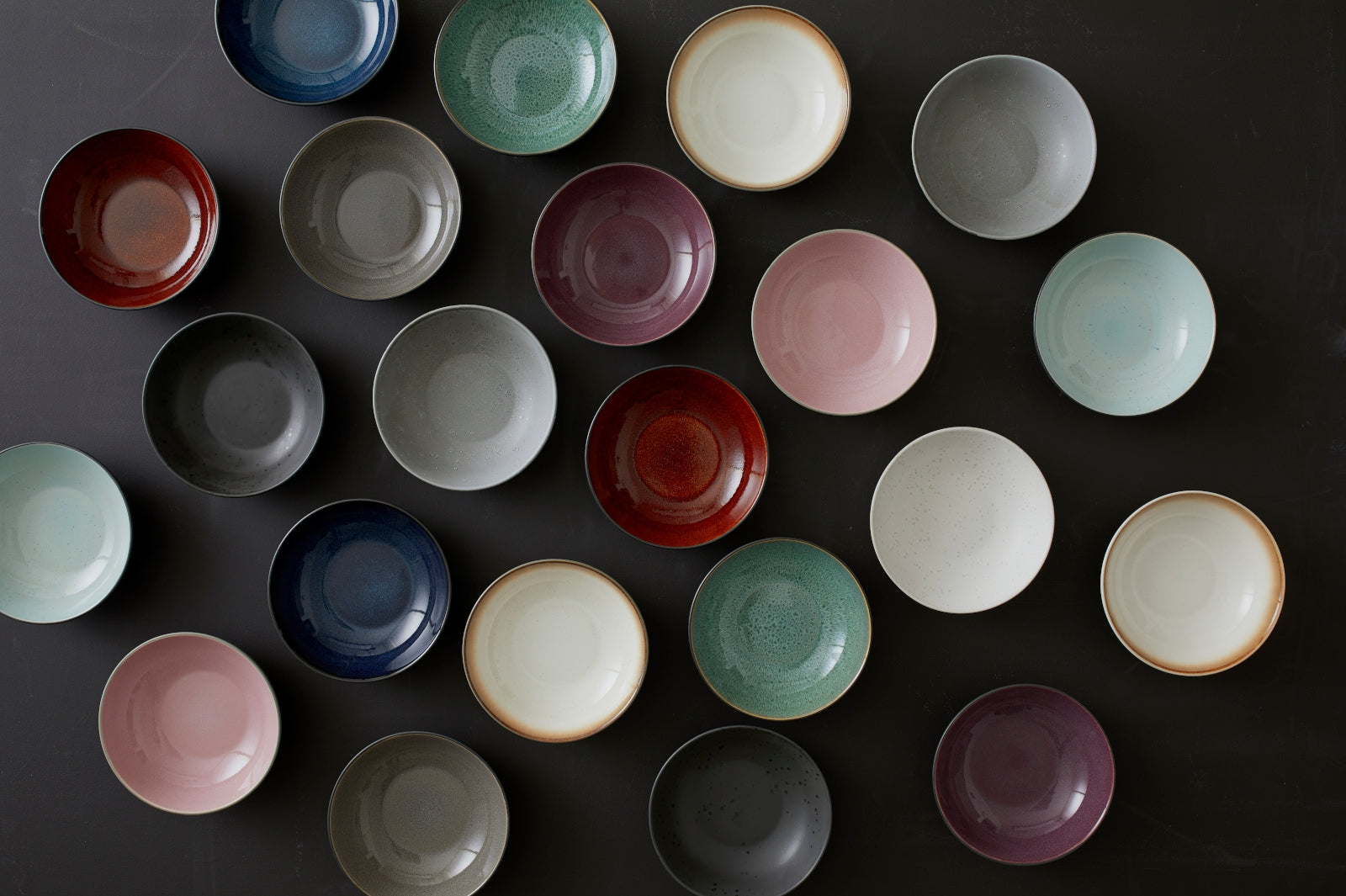 Bitz Pastateller matt grey / shiny light pink 20 cm