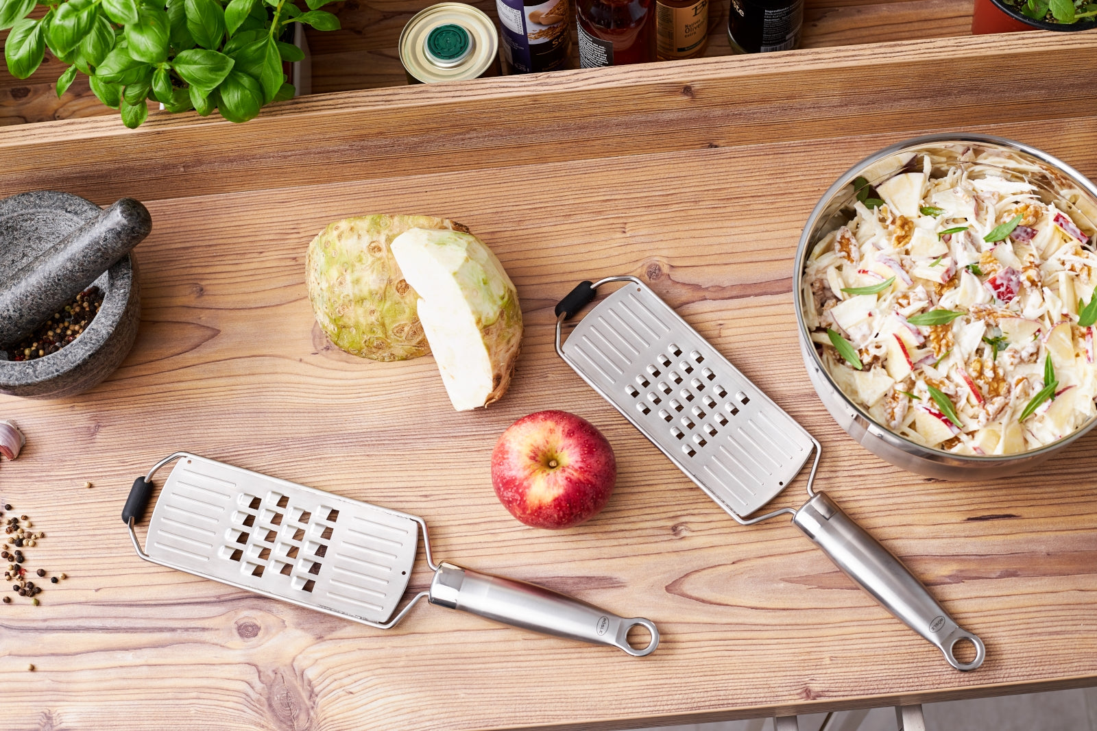 Rösle Edelstahl Grobreibe mit Griff Lifestyle 2