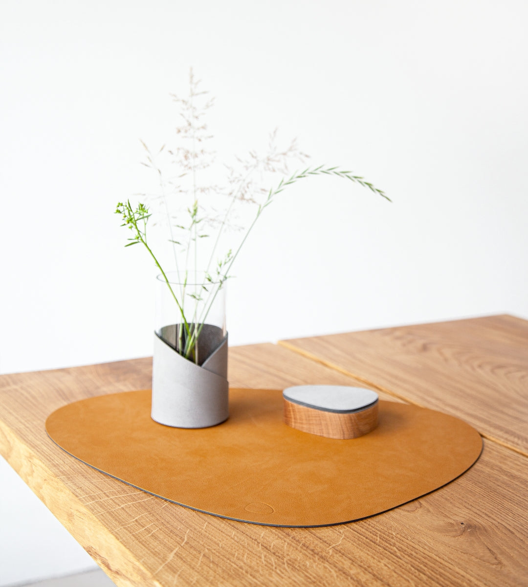 LIND DNA NUPO Tischset Curve L burned curry 37 x 44 cm