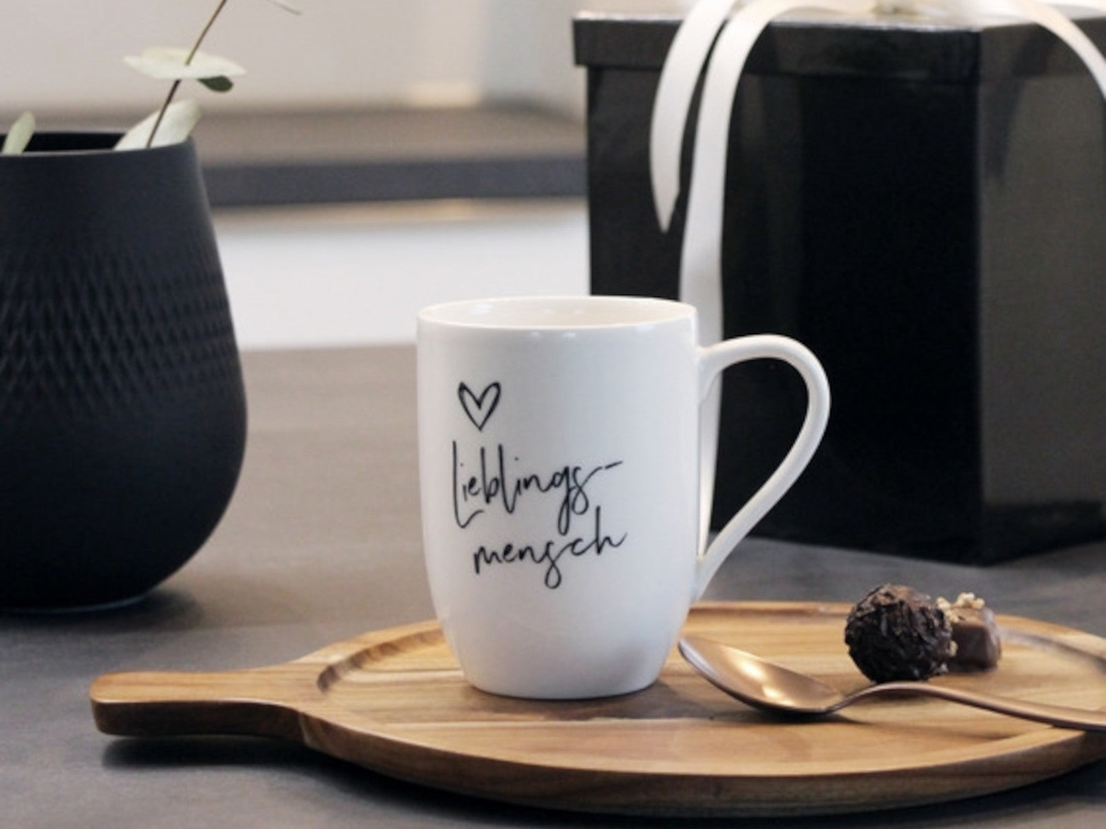 Villeroy & Boch Statement Becher m. Henkel Lieblingsmensch 0,34 l Lifestyle 1