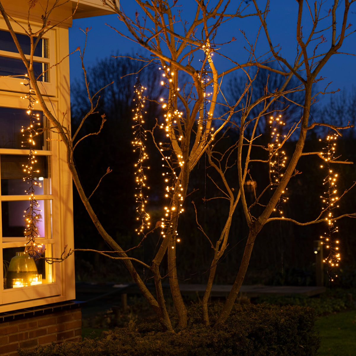 Lumineo LED Kaskadenbeleuchtung twinkle effect 200 cm Lifestyle3