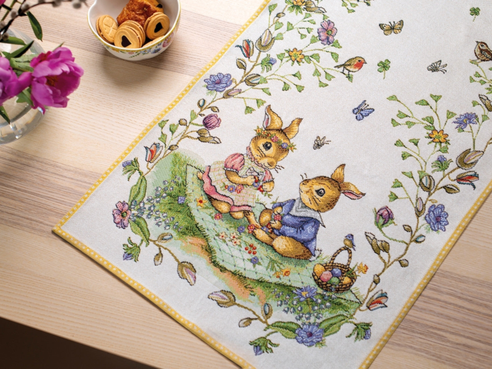 Villeroy & Boch Spring Fantasy Gob. Läufer XL Picknick 49 x 143cm Lifestyle