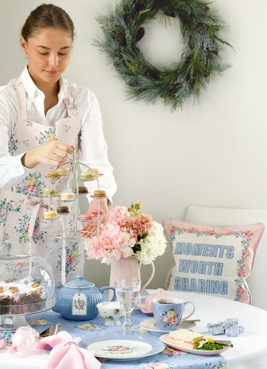 Greengate Laura homes Wasserglas dusty blue 0,3 l Lifestyle 1