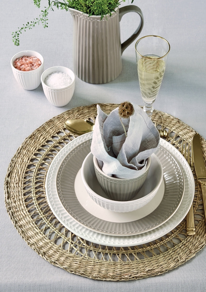 Greengate Alice Frühstücksteller white 23cm Set6 Lifestyle1