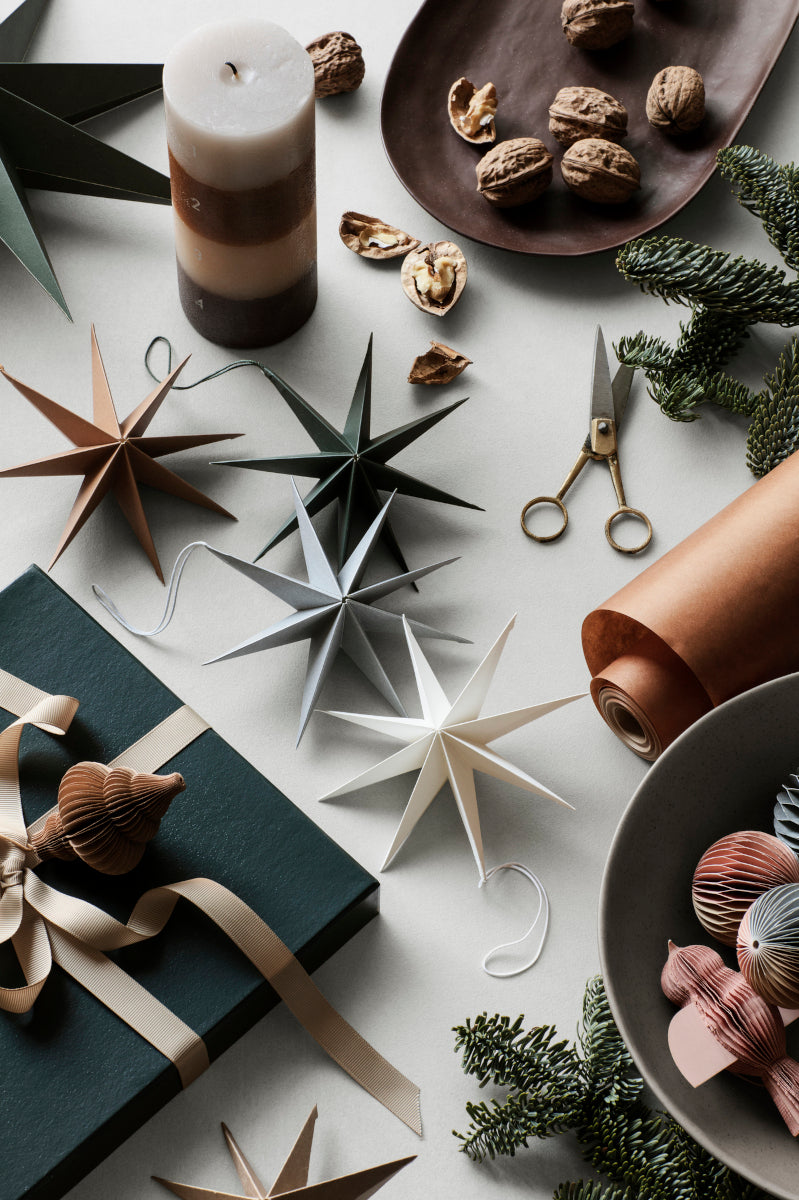 Broste Copenhagen BALL Papierhänger assorted colours Set6 Lifestyle 5