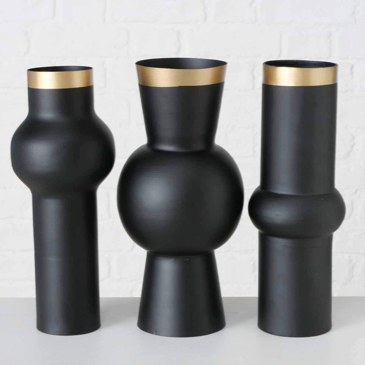 Boltze Varnjo Vase Eisen schwarz sortiert 30 cm (1 Stück) Lifestyle 1