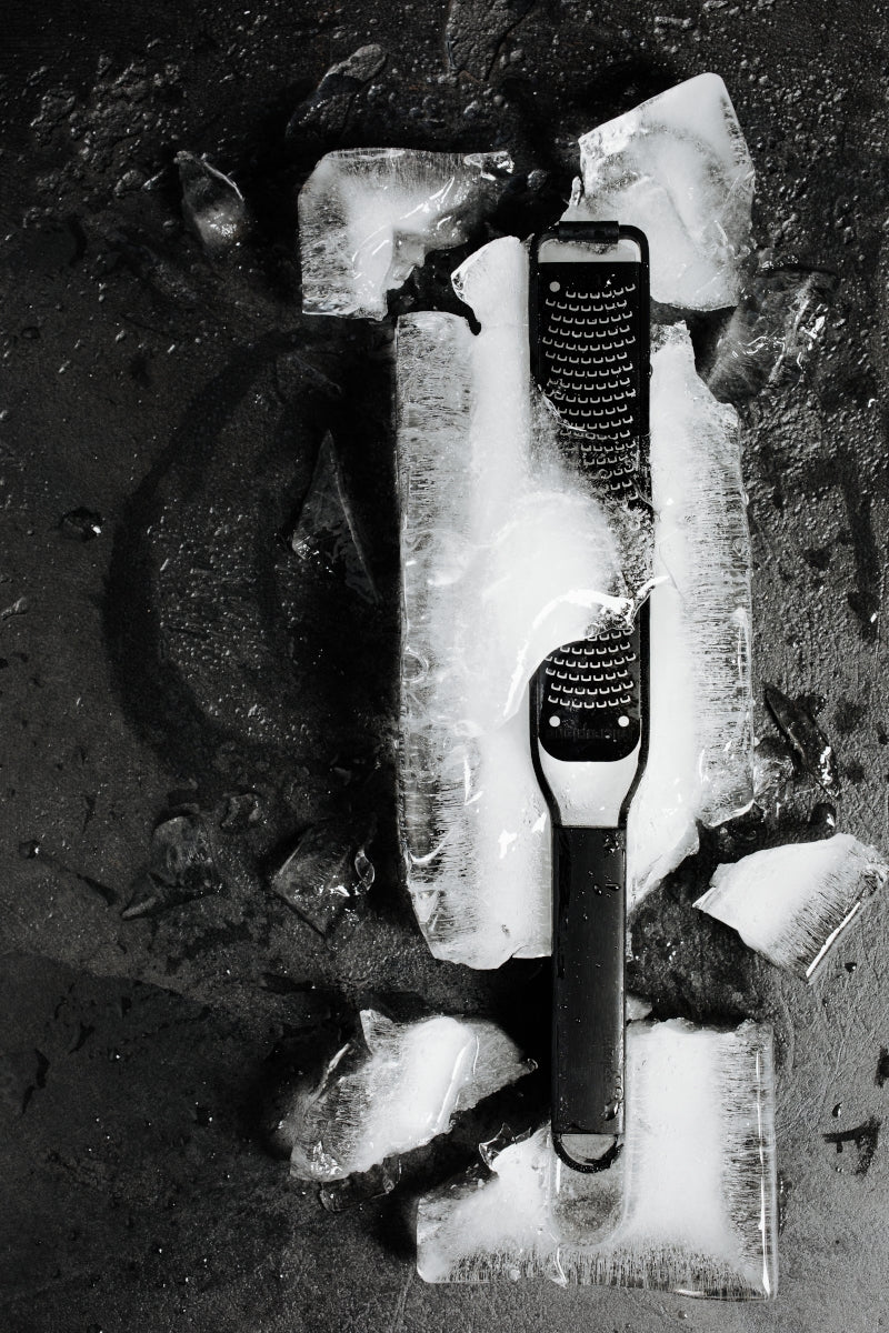 Microplane Black Sheep Serie Zester Reibe schwarz Lifestyle 2