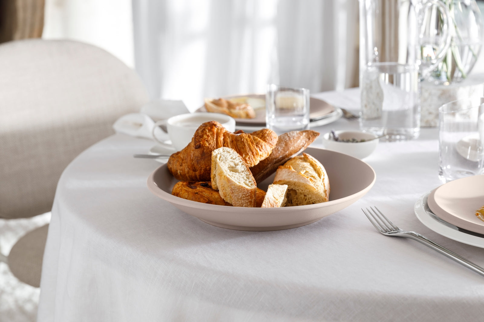 Villeroy & Boch NewMoon beige Schale tief 29 cm Set6 Lifestyle