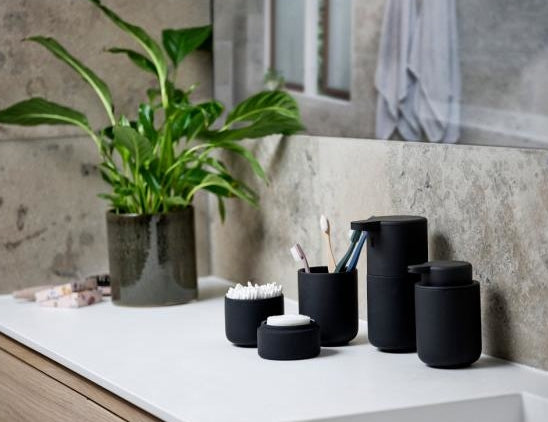 Zone Denmark Ume Seifenspender black 8,3 cm