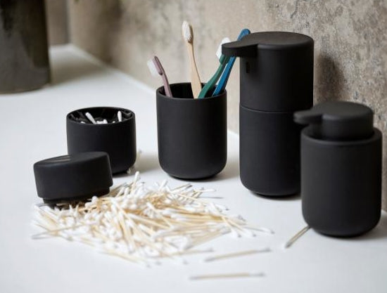 Zone Denmark Ume Seifenspender black 8,3 cm