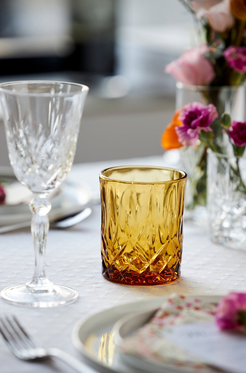 Lyngby Sorrento Whiskyglas amber 320ml Set4 Lifestyle1