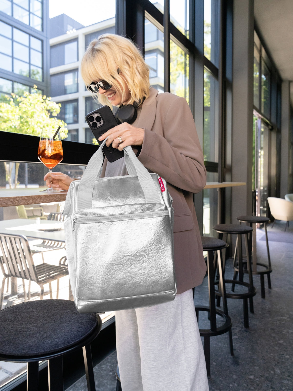 reisenthel allrounder R silver crackle Lifestyle 1