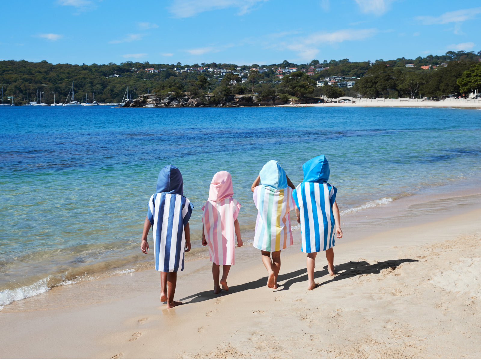 Dock & Bay Kinder-Badeponcho Whitsunday Blue 66x49cm Lifestyle 3