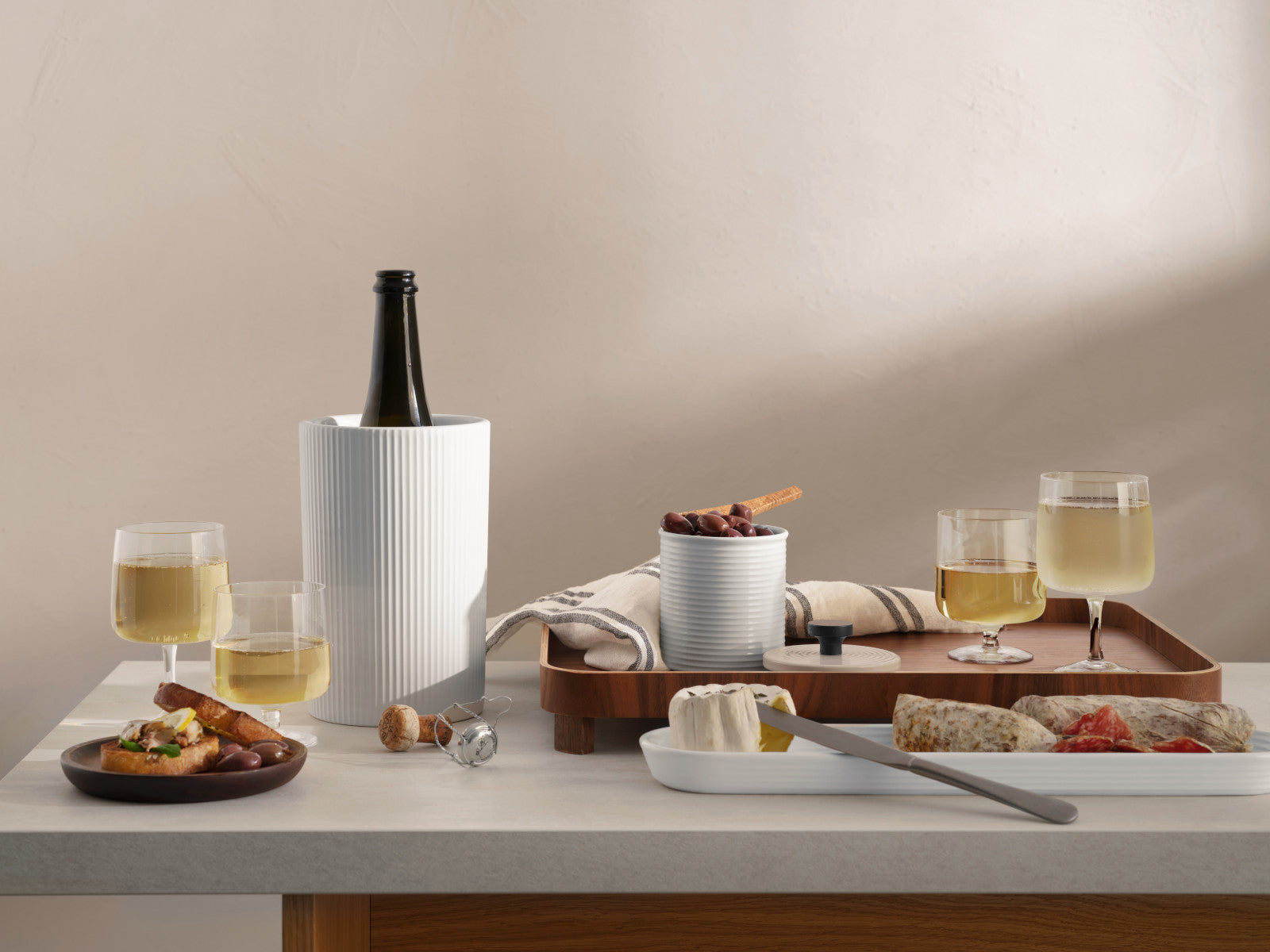 ASA kitchen'art Pfeffer-/ Salzmühle weiß 17 cm Lifestyle 3