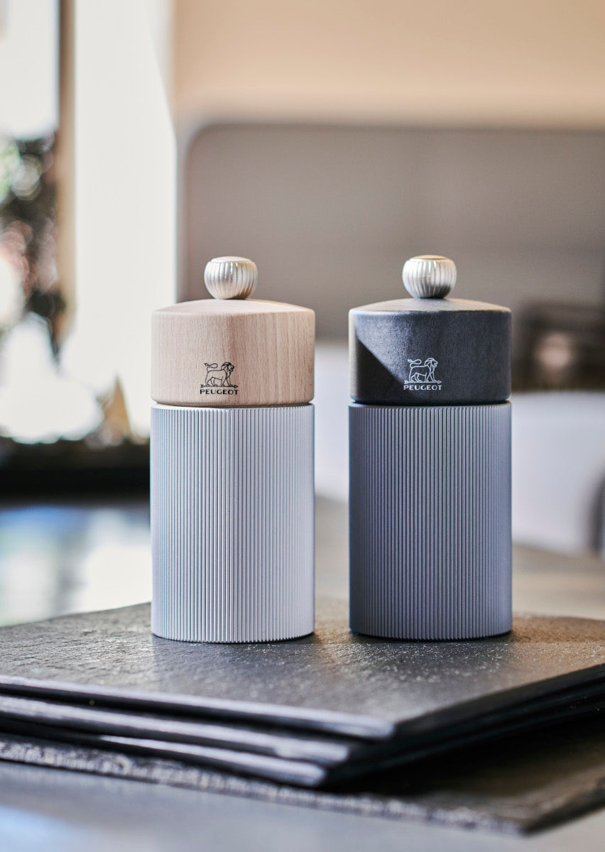 PEUGEOT LINE Pfeffermühle Aluminium natur 12 cm Lifestyle  6