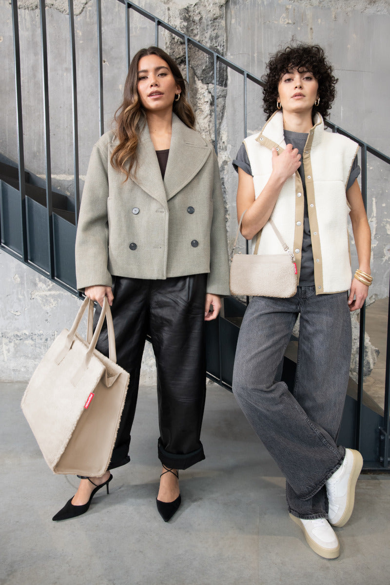 reisenthel mini pouch teddy sand Lifestyle 8