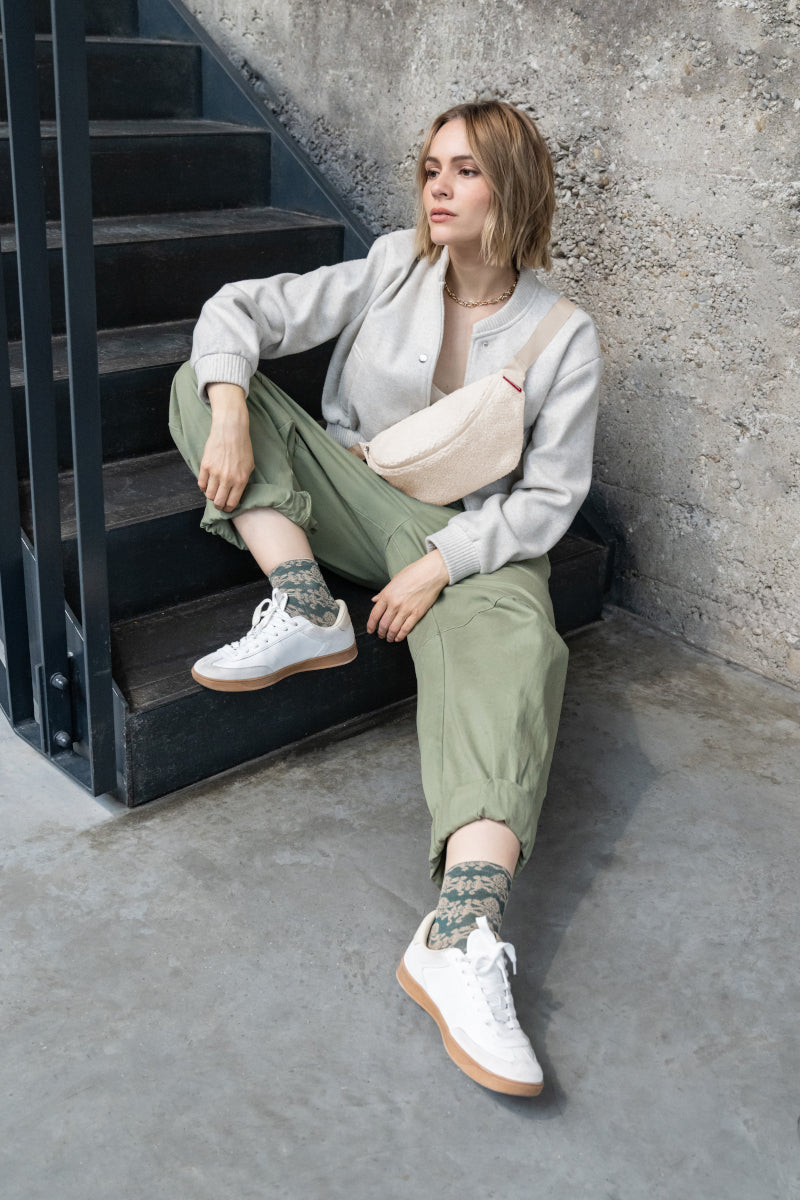 reisenthel beltbag teddy sand Lifestyle 3