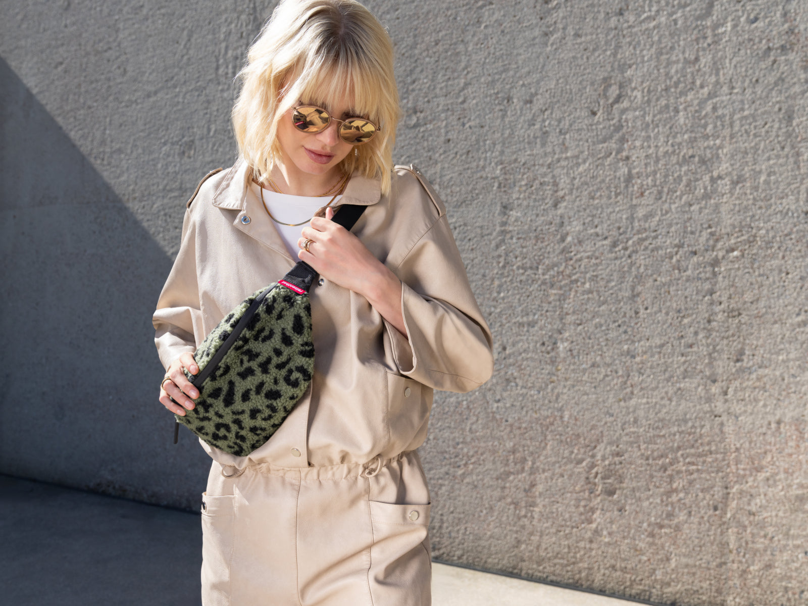 reisenthel beltbag teddy leo olive Lifestyle 3