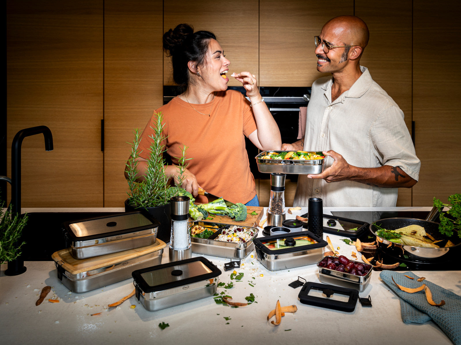 Rösle FLEXX 2GO Brotzeitdeckel eckig mit Clips 23,2x14,5cm 1l Lifestyle 7