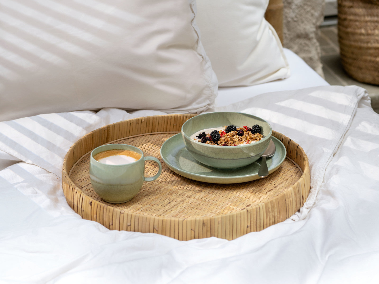 like Villeroy & Boch Perlemor Alga Frühstücksteller 24cm Lifestyle 3