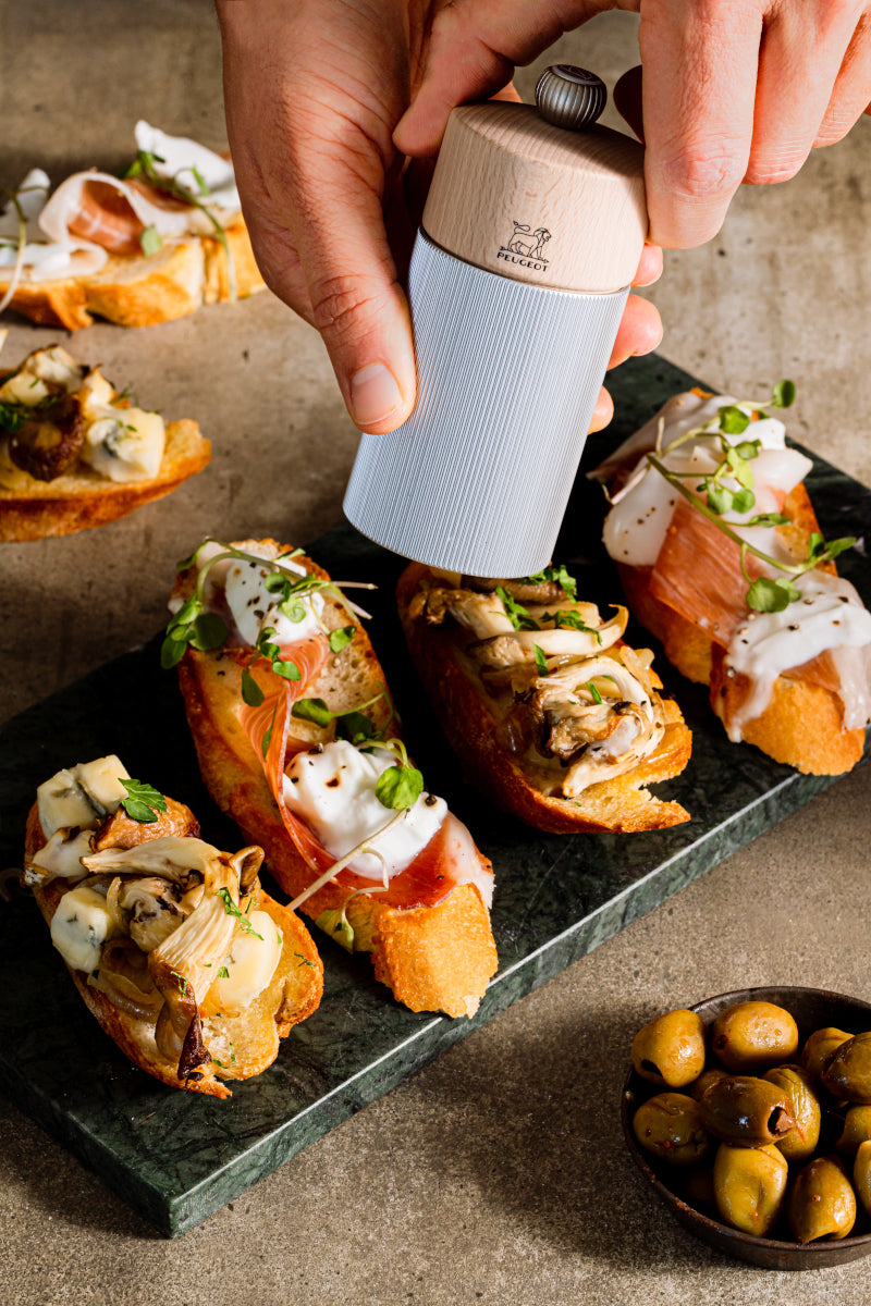 PEUGEOT LINE Salzmühle Aluminium/Natur 12 cm Lifestyle 10