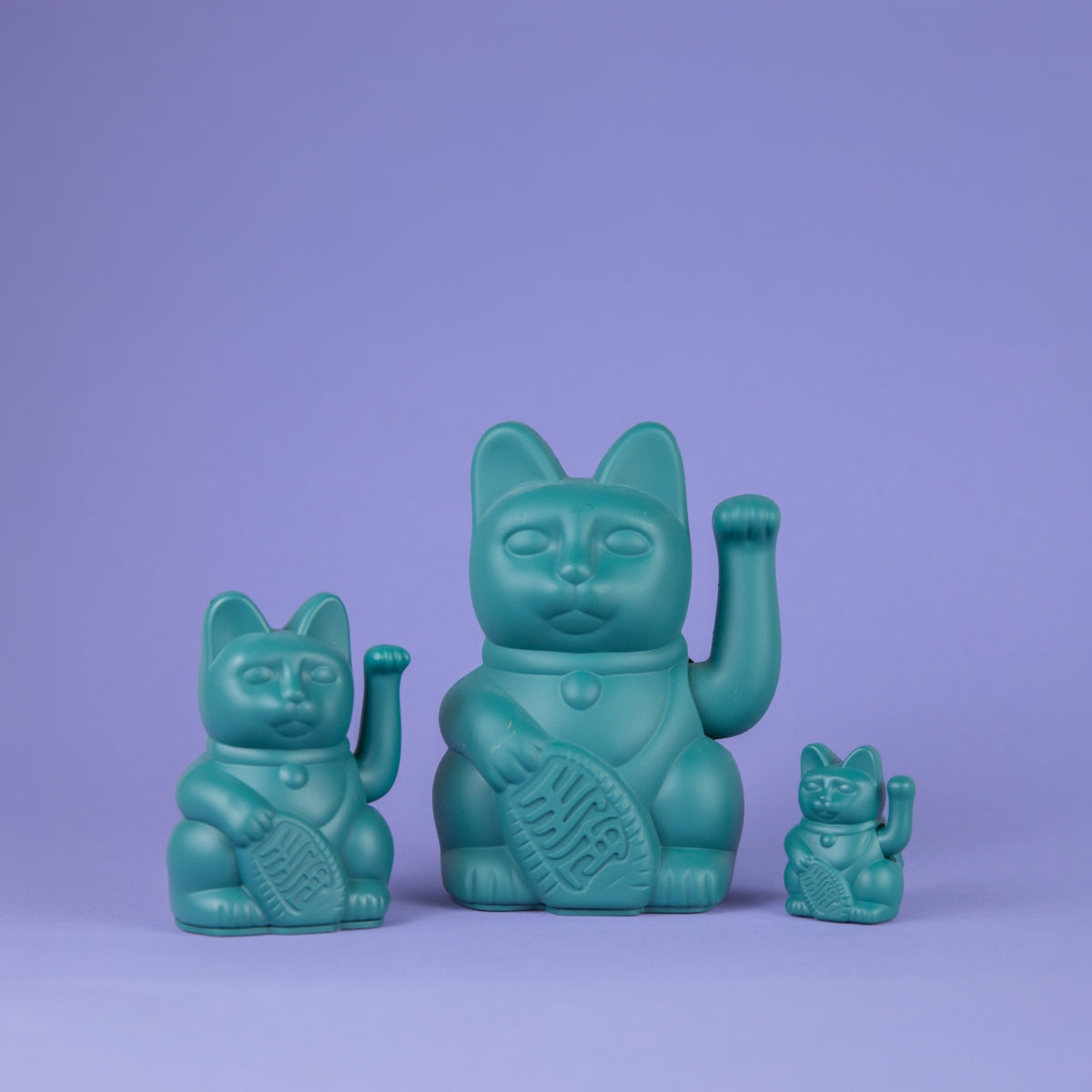 Donkey Products Lucky Cat Solar Winkekatze grün 6,5cm Lifestyle 4