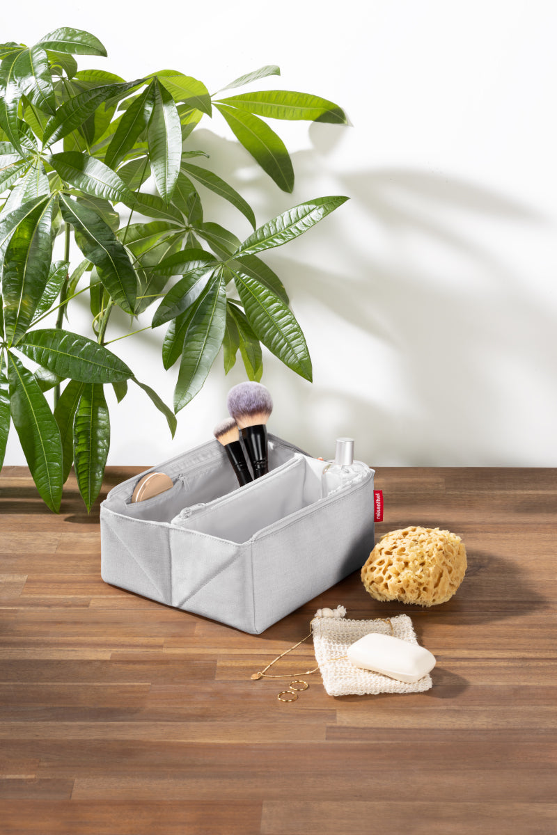 reisenthel fold case twist sky rose Lifestyle 2