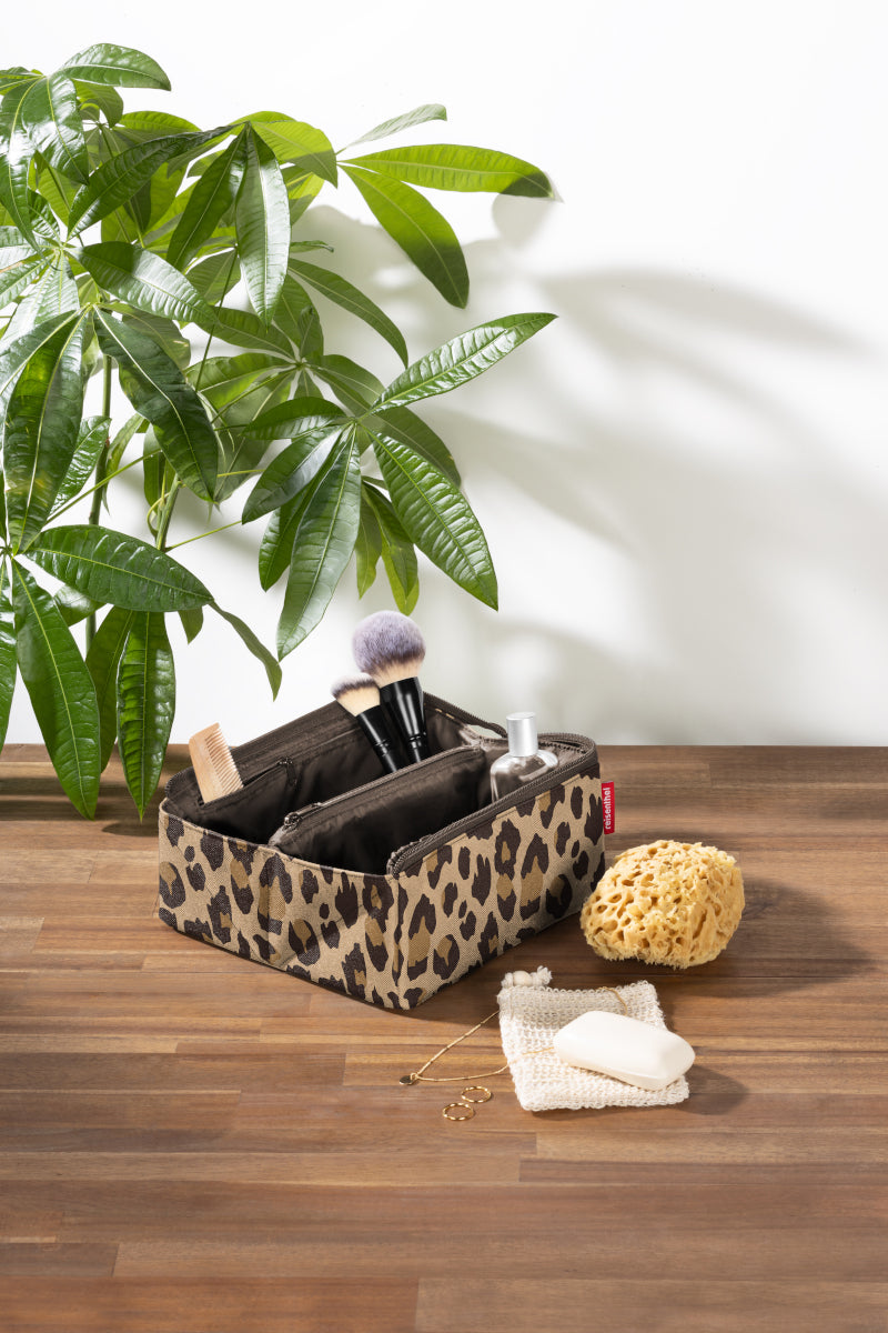 reisenthel fold case leo macchiato Lifestyle 2