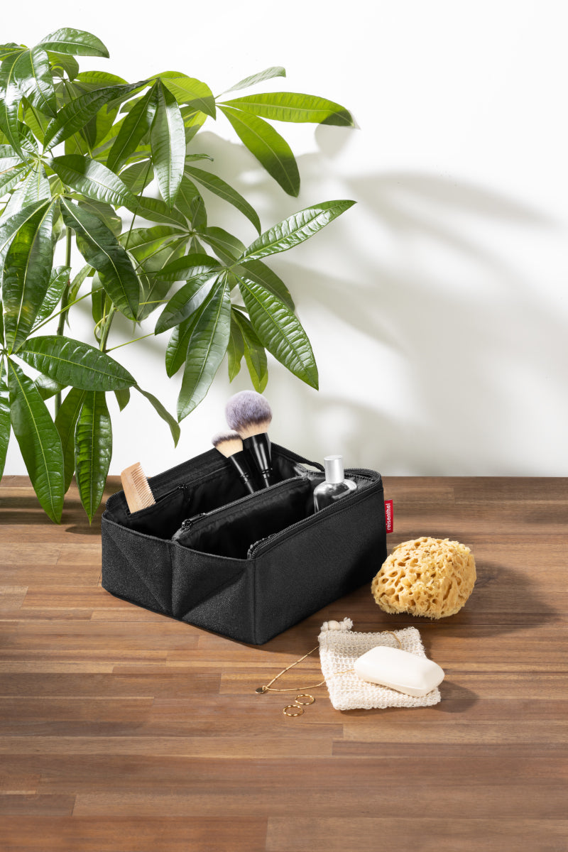 reisenthel fold case black Lifestyle 2